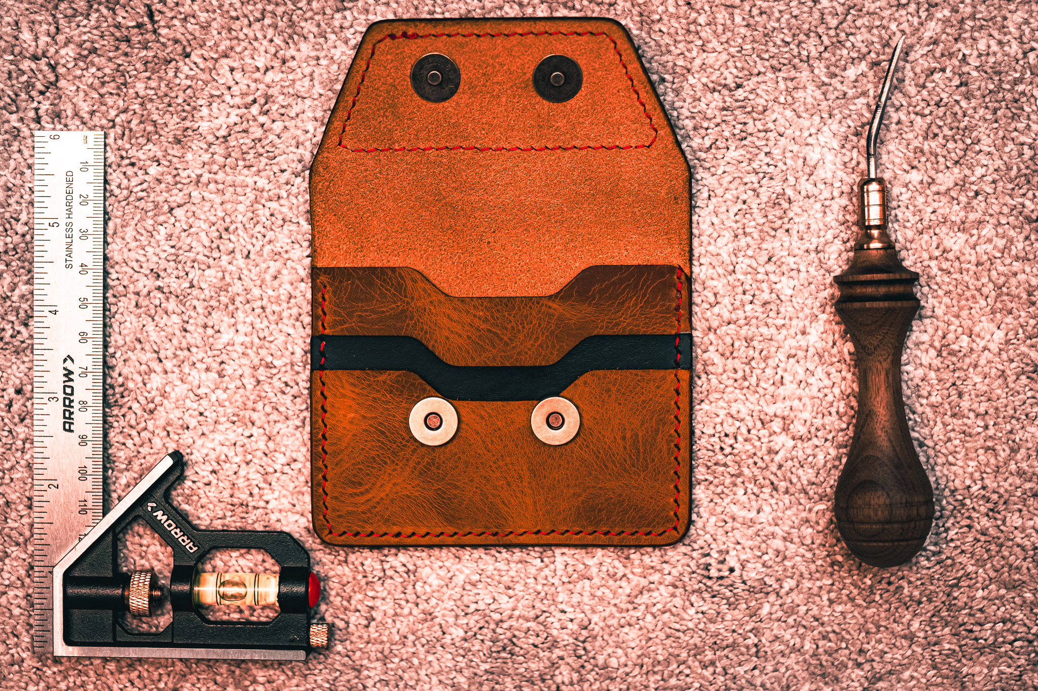 The Flapper flap wallet